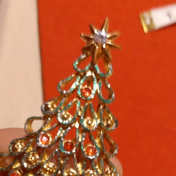 Christmas tree brooch. - Picture 3 of 3